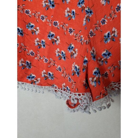 Altar'd State Lined Elastic Waist Pull On Flowy Floral Romantic Red Boho Shorts - Picture 5 of 9
